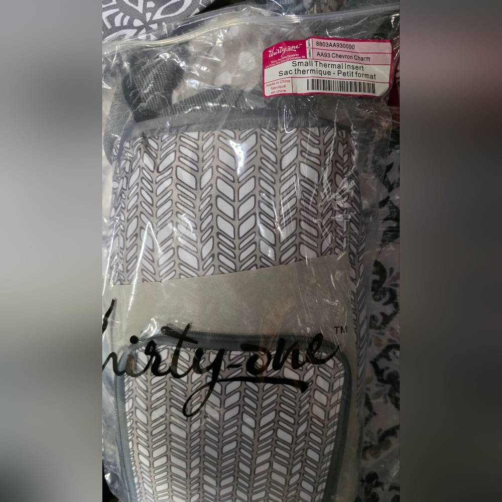Thirty-One Gray Chevron Thermal Bag